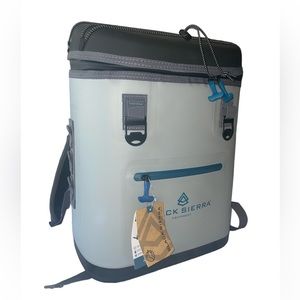 Black sierra 20 can cooler brand new with tag